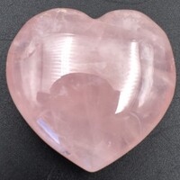 Rose Quartz Heart Carving [Medium]