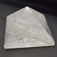 Clear Quartz Pyramid [140mm]